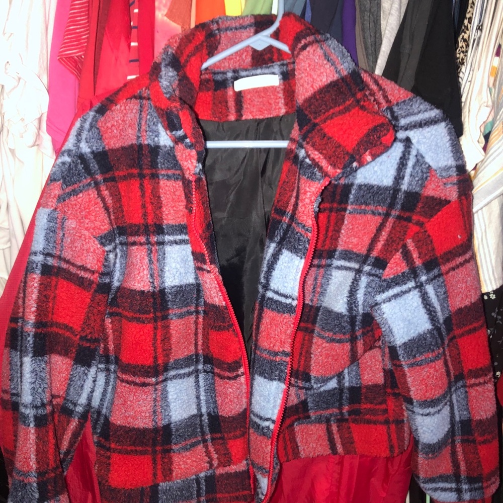 Cropped puffer jacket
